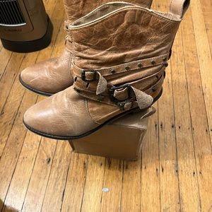 Steve Madden cowgirl boots! Basically brand new